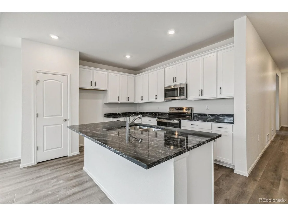 Photo of 1613 Bloom St