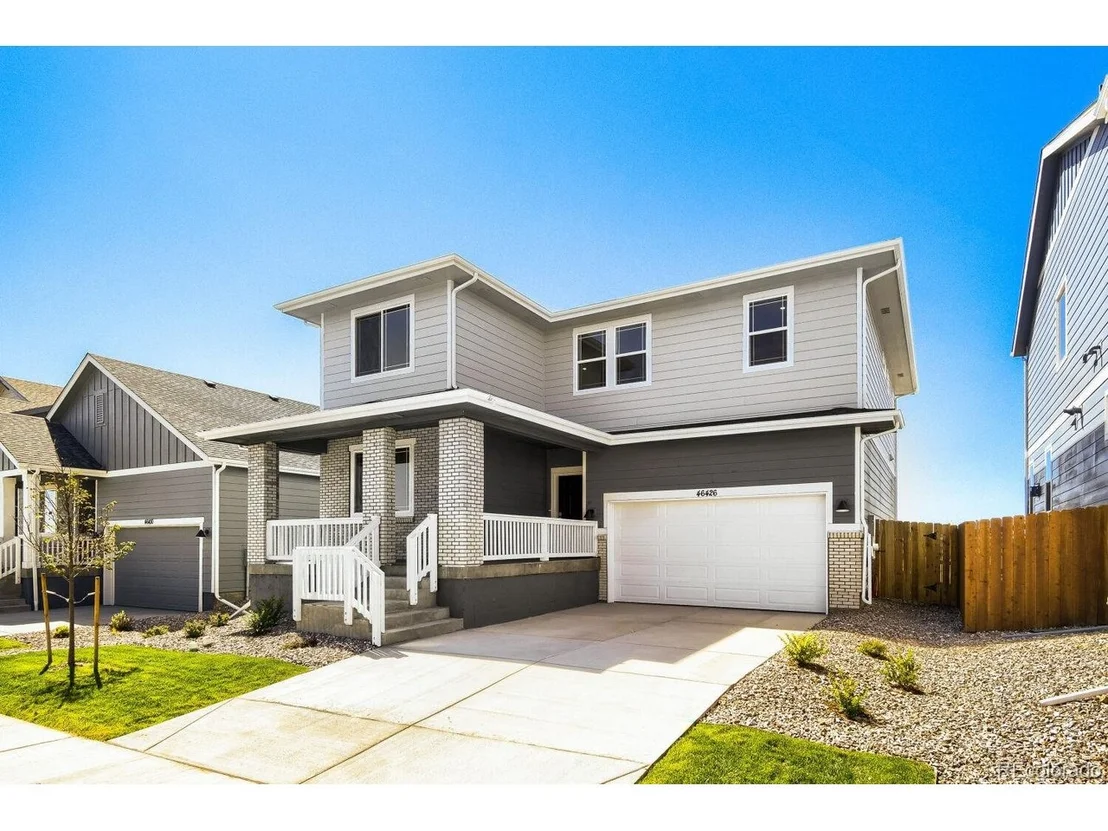 Photo of 46426 Heritage Ave