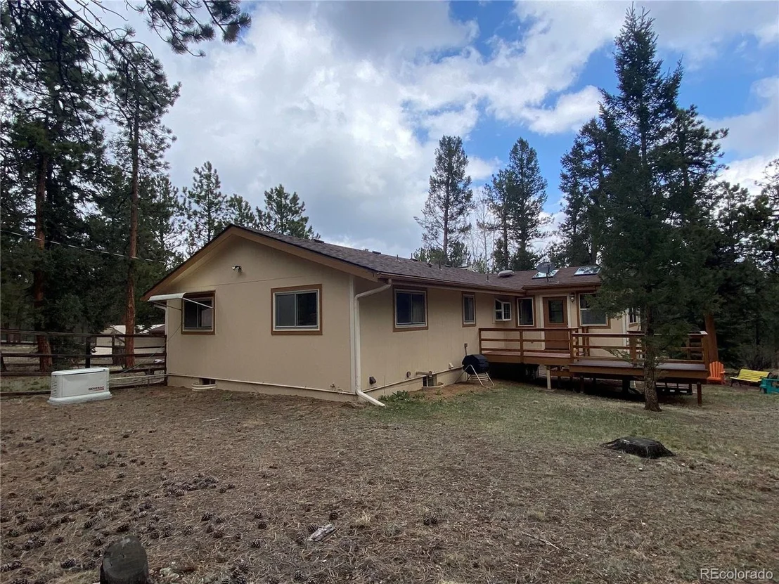 Photo of 1293 Woodside Dr