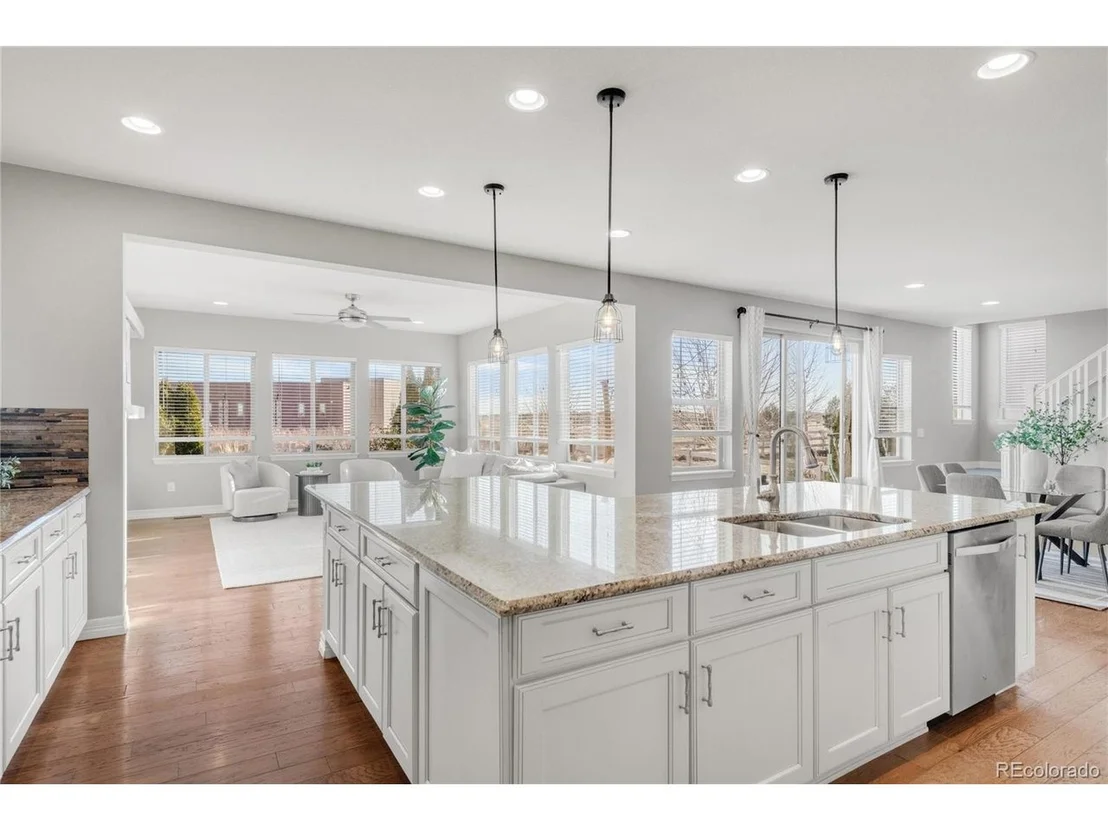 Photo of 16554 Prospect Ln
