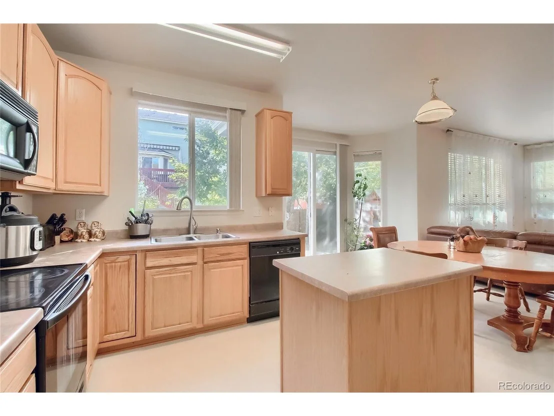 Photo of 4844 Mt Evans St