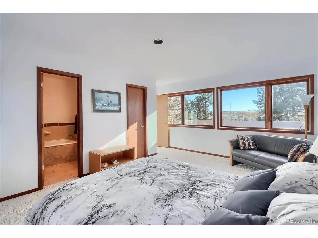 Photo of 40273 County Road 13