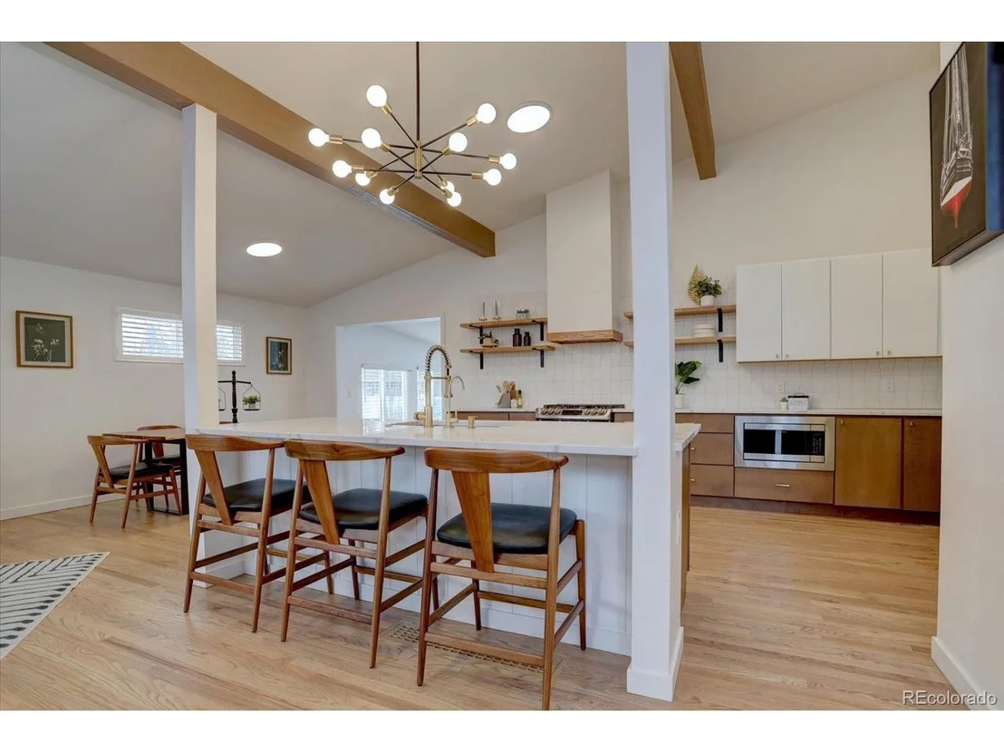 Photo of 7881 S Kit Carson Dr