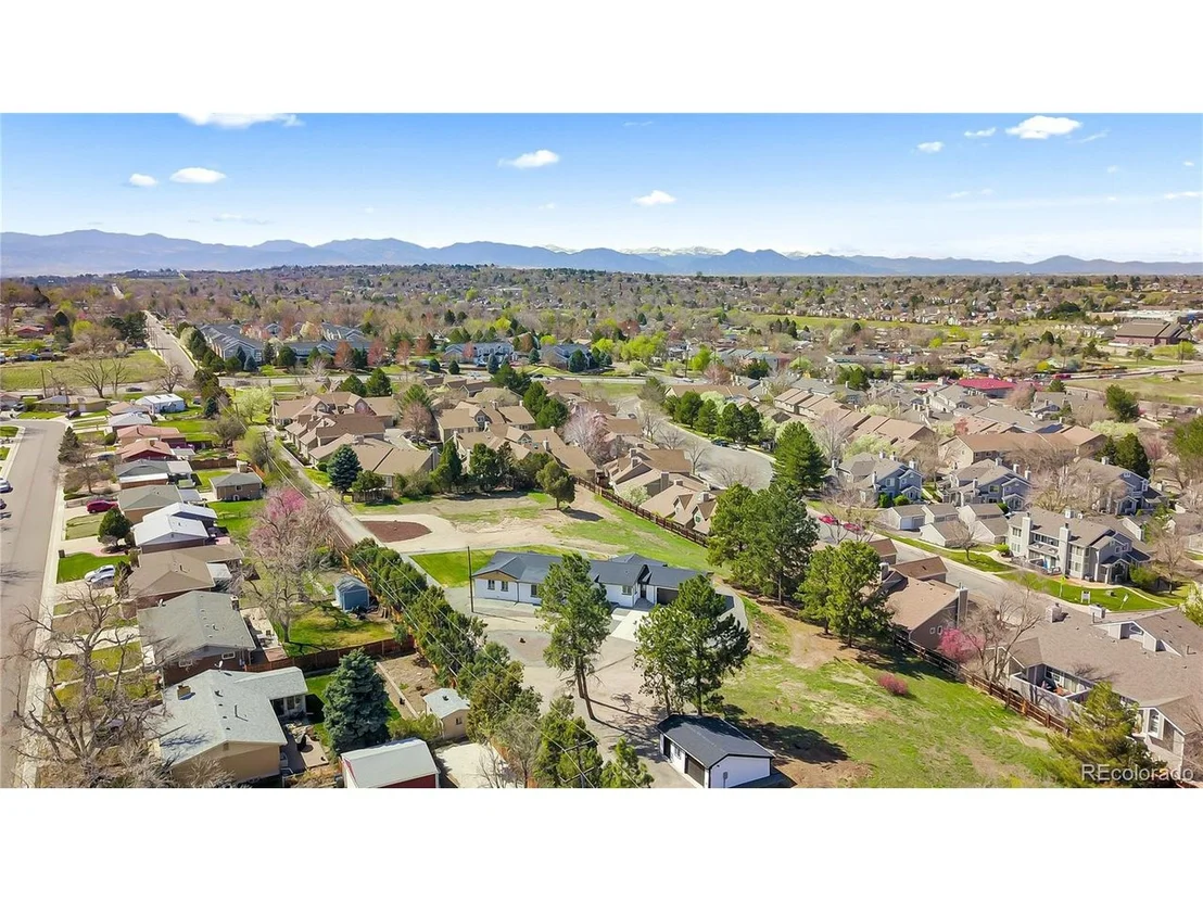 Photo of 6766 Zenobia Loop