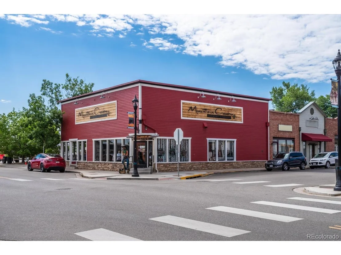 Photo of 300 Linden St