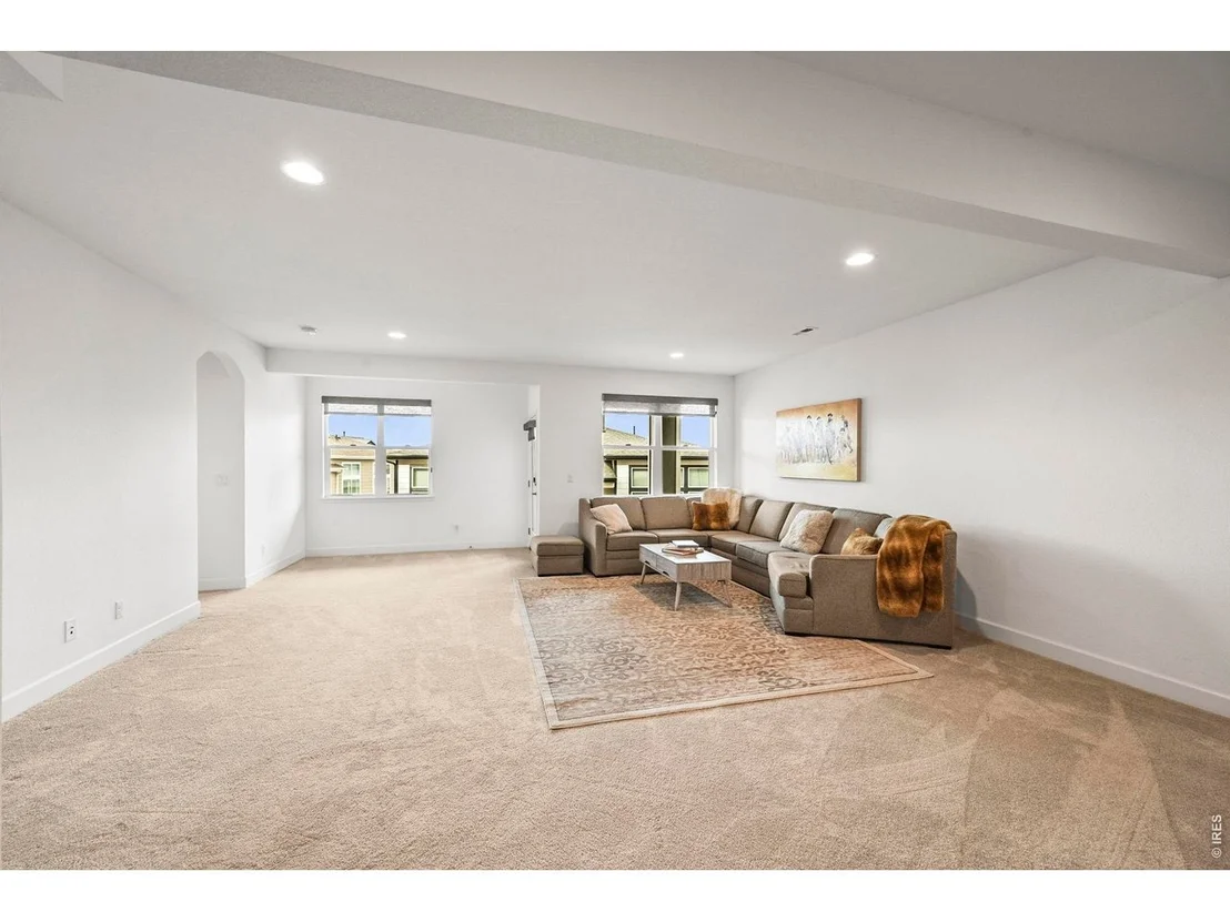 Photo of 8577 Holman Cir