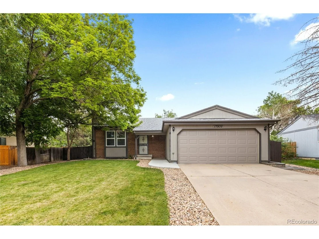 Photo of 17935 E Prentice Dr