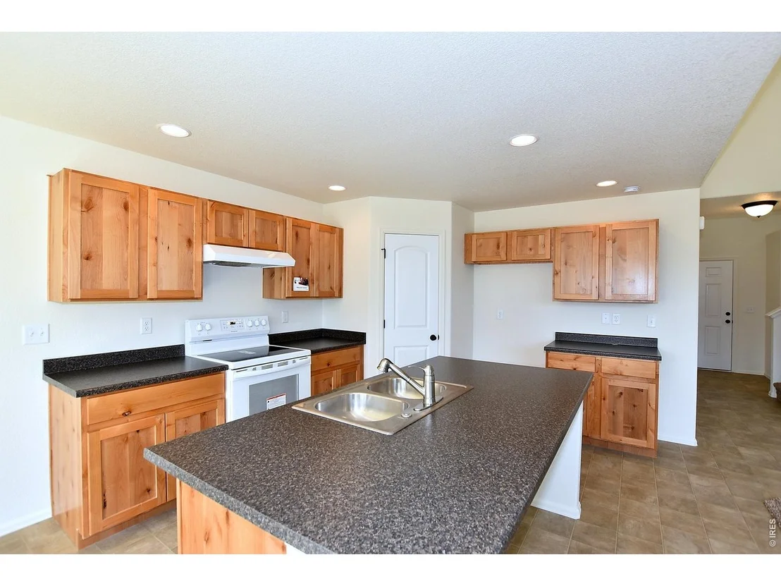 Photo of 2412 Juno Ln