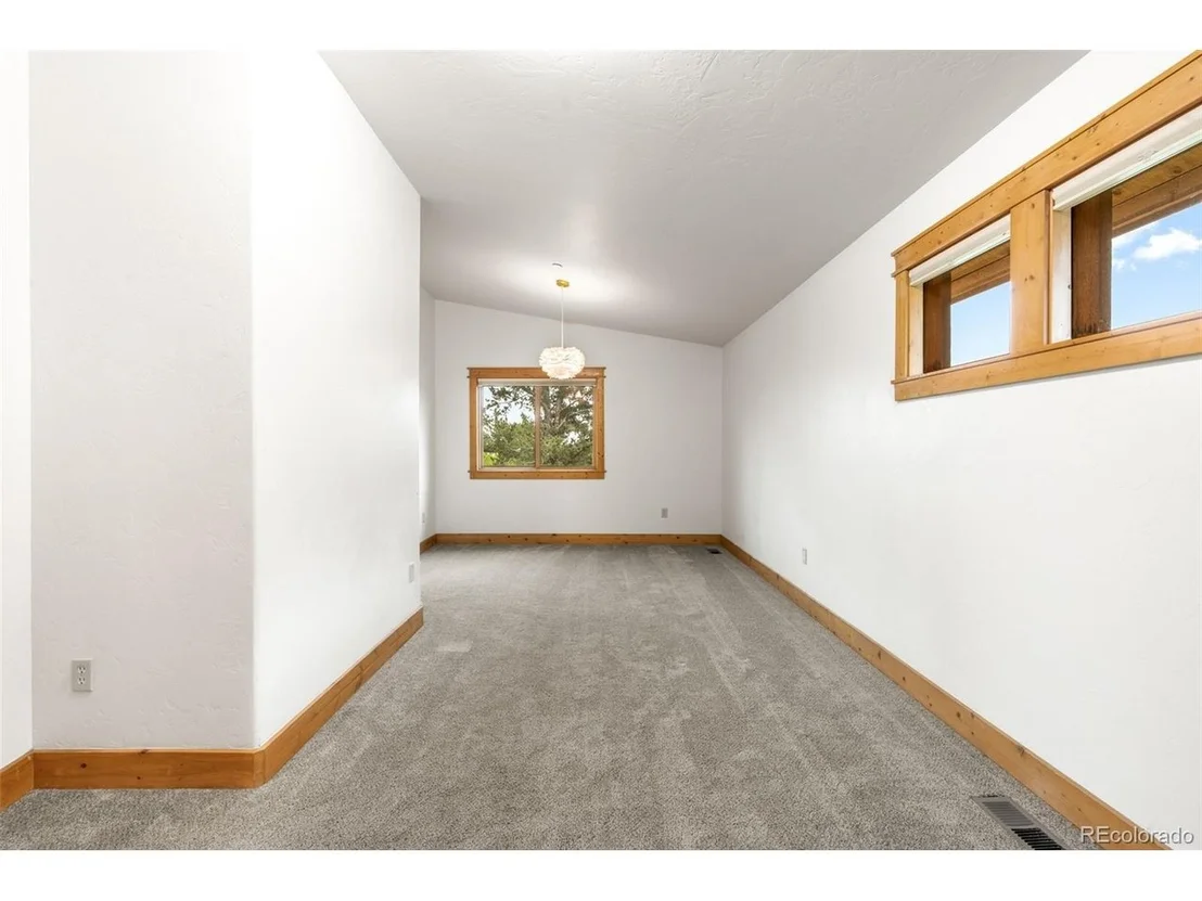 Photo of 229 Mohawk Trl