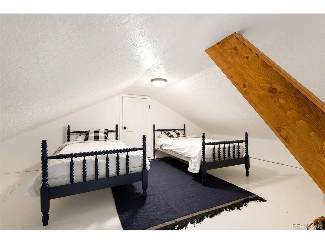 Photo of 443 Eagle Trl