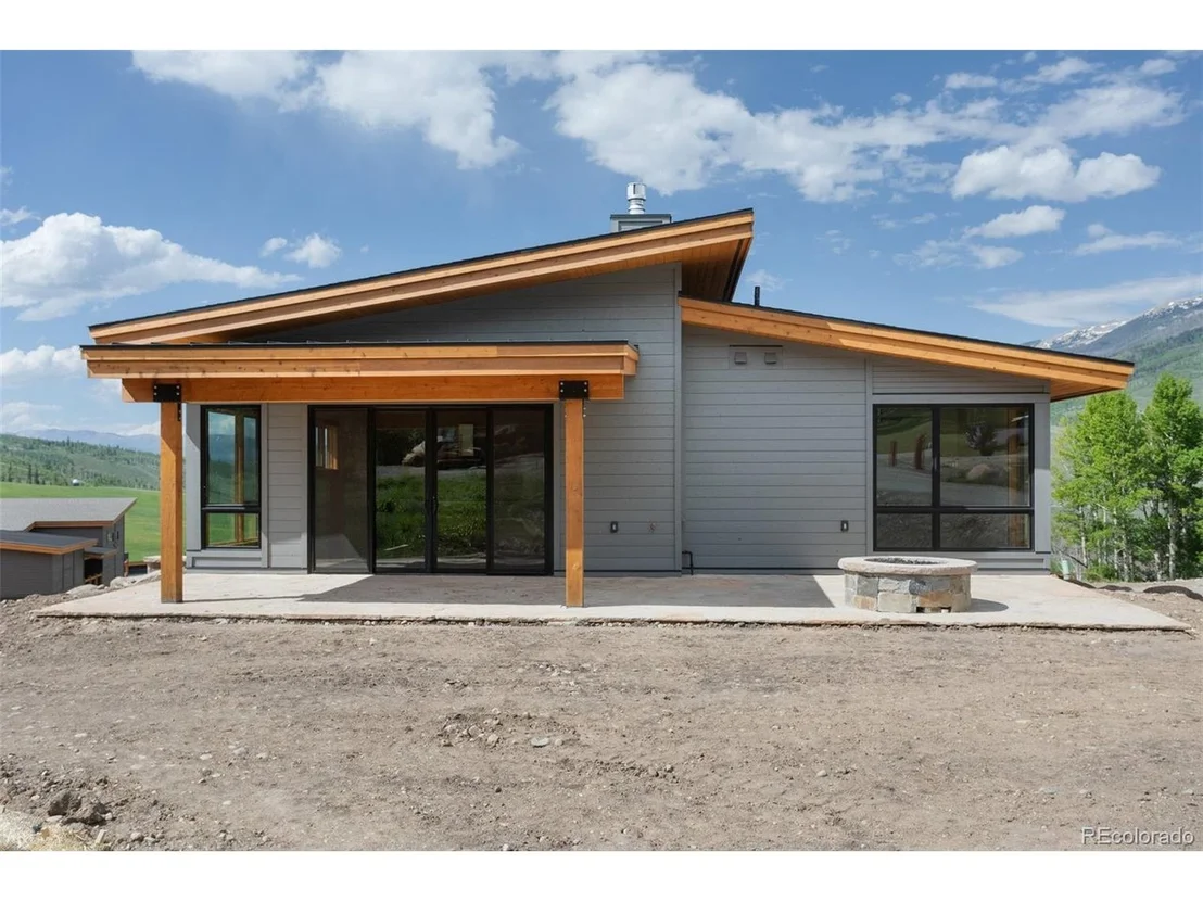 Photo of 182 Vendette Rd