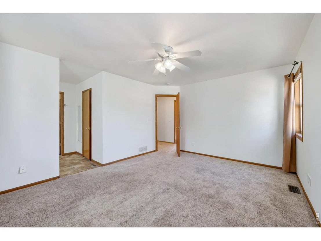 Photo of 430 Derry Dr