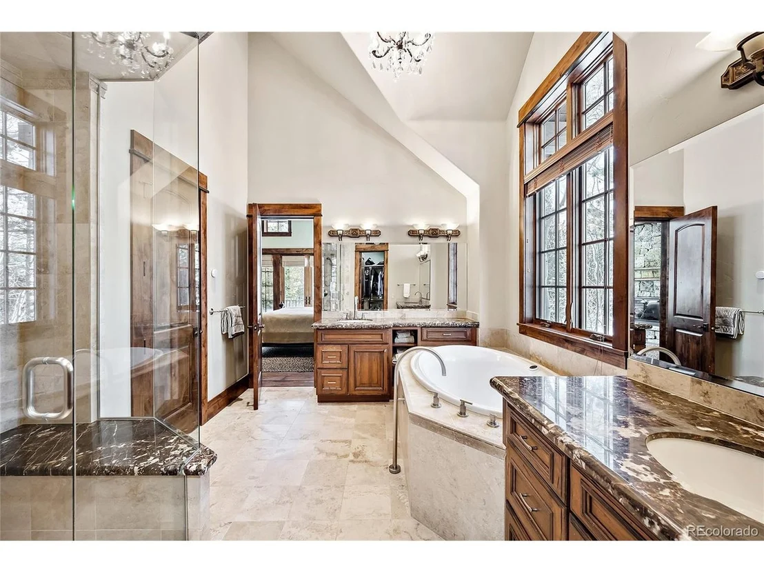 Photo of 177 Peerless Dr