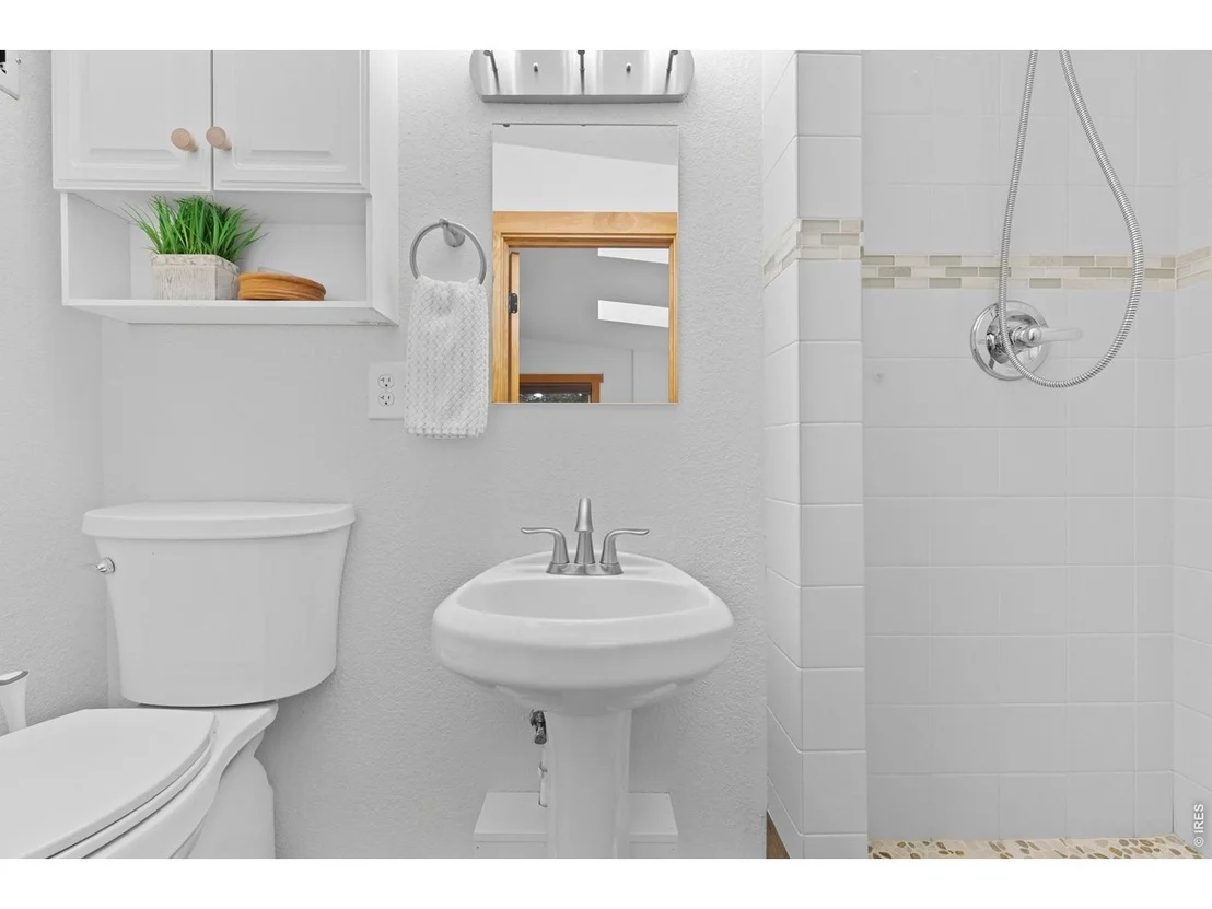 Photo of 1003 Eagle Dr