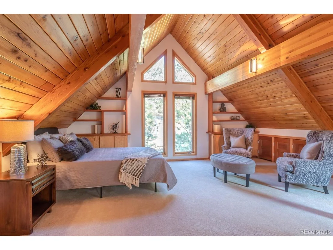 Photo of 2695 Linden Dr