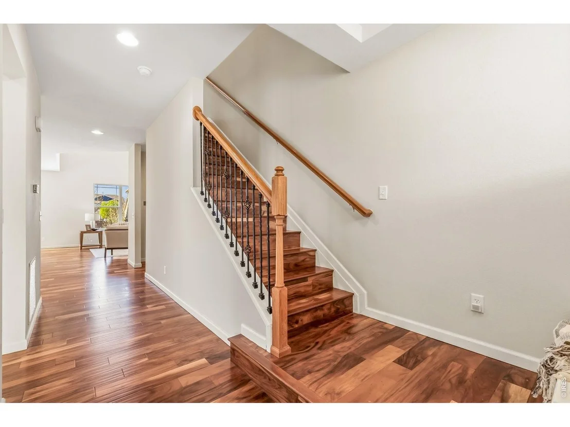 Photo of 6759 Rainier Rd