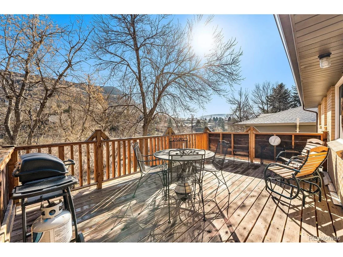 Photo of 217 Iowa Dr