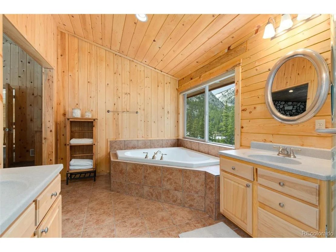 Photo of 696 Brook Dr