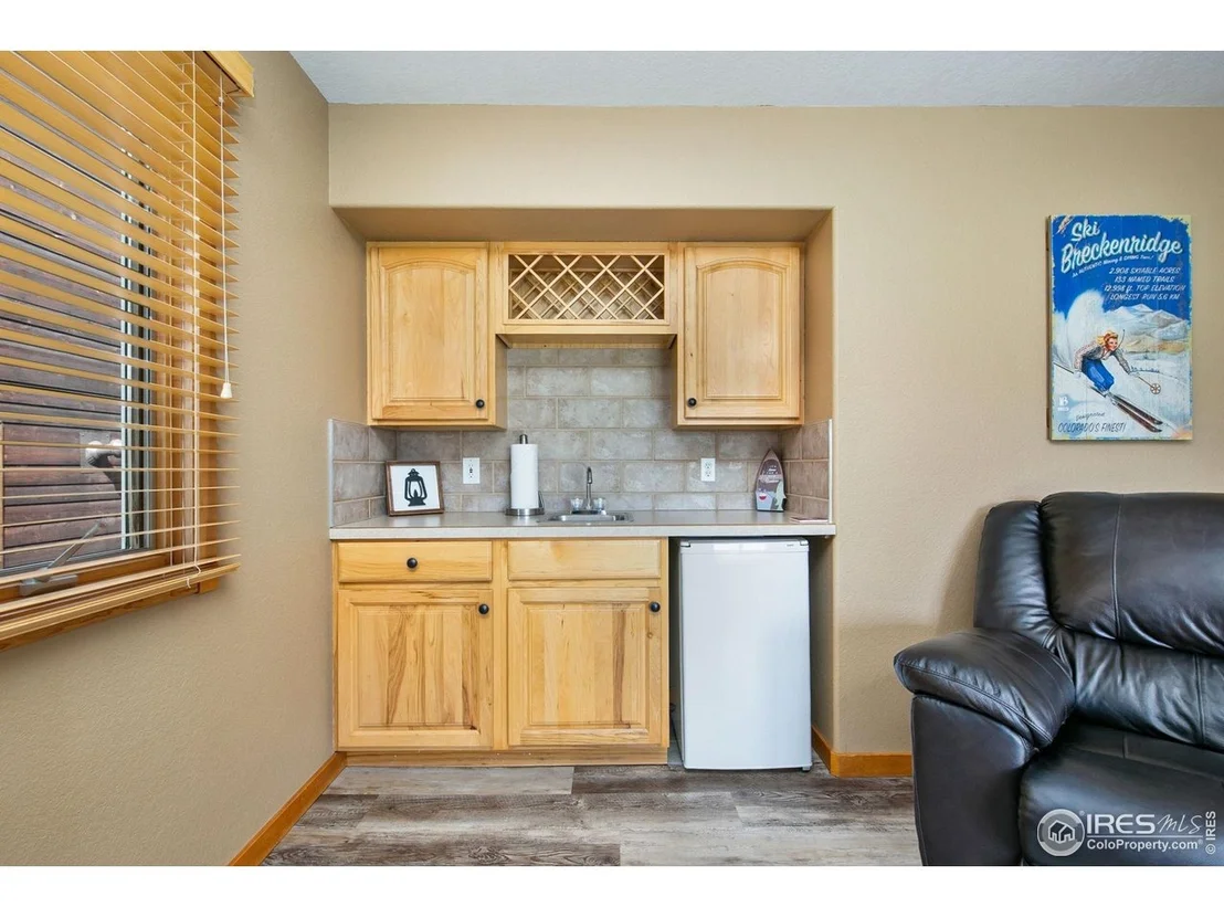 Photo of 464 Skyline Dr