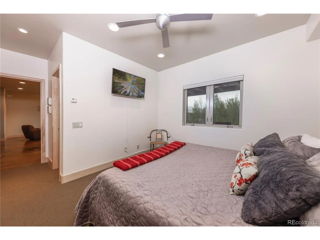 Photo of 354 Ensign Dr