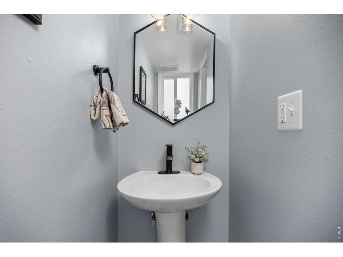 Photo of 7702 Devonshire Ct