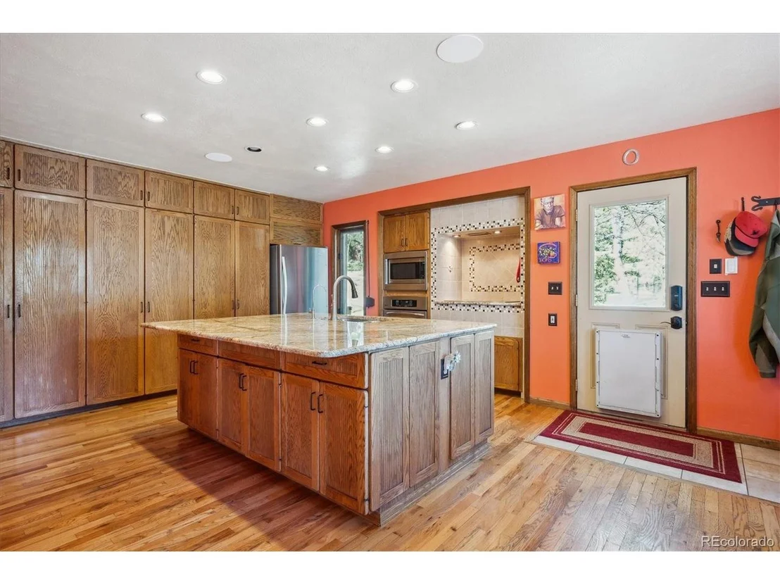 Photo of 25357 Snyder Ave