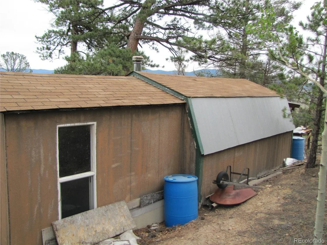 Photo of 657 Pine Ln