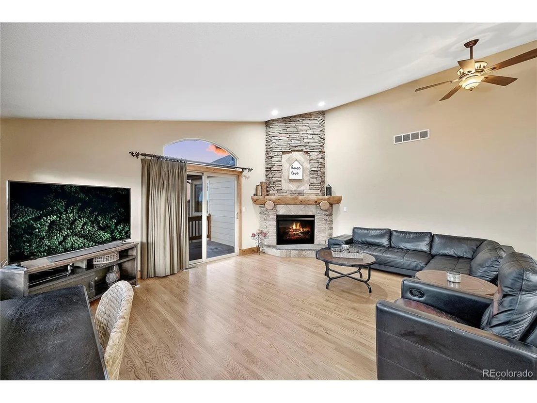 Photo of 855 Gregory Cir