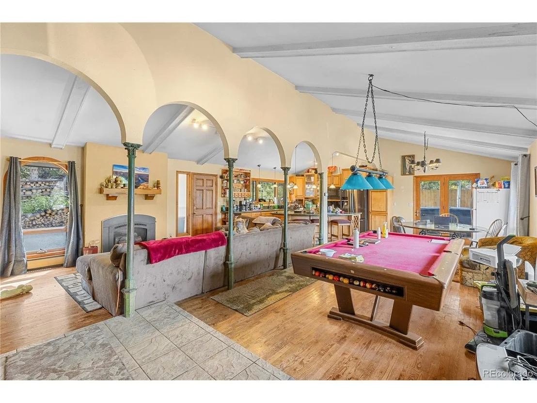 Photo of 208 Deer Path Rd