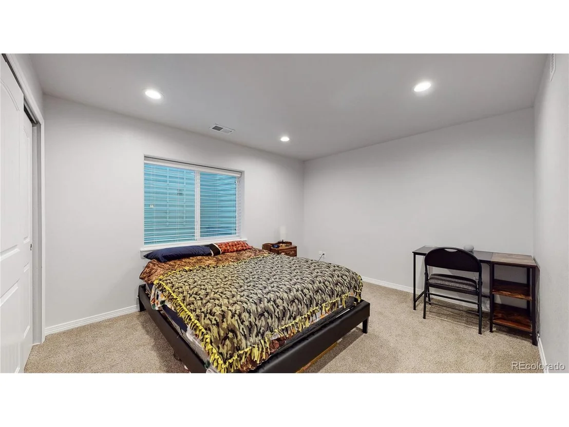 Photo of 415 Wind River Dr