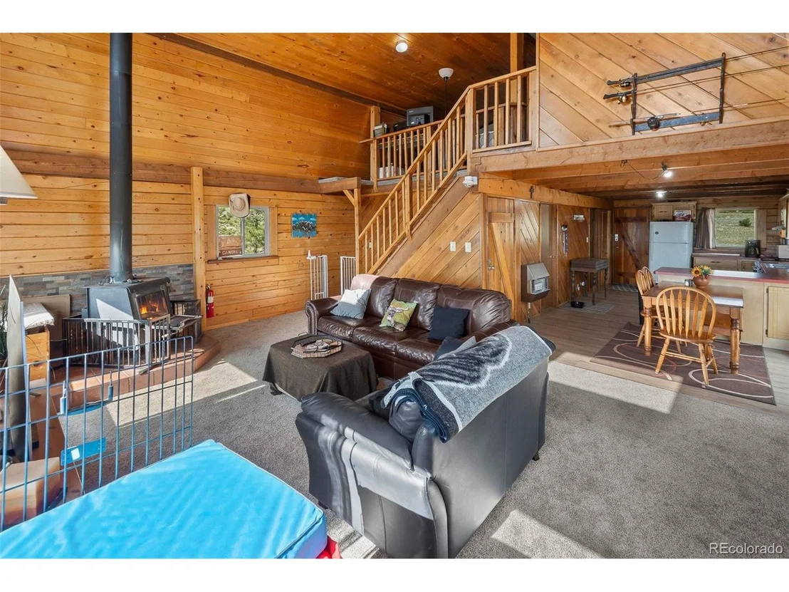 Photo of 7256 Jefferson Rd