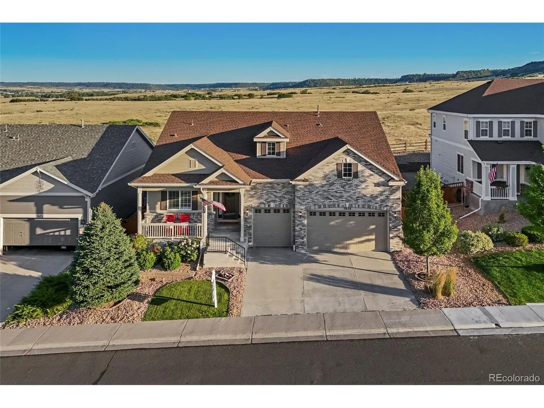 Photo of 7658 Oasis Dr