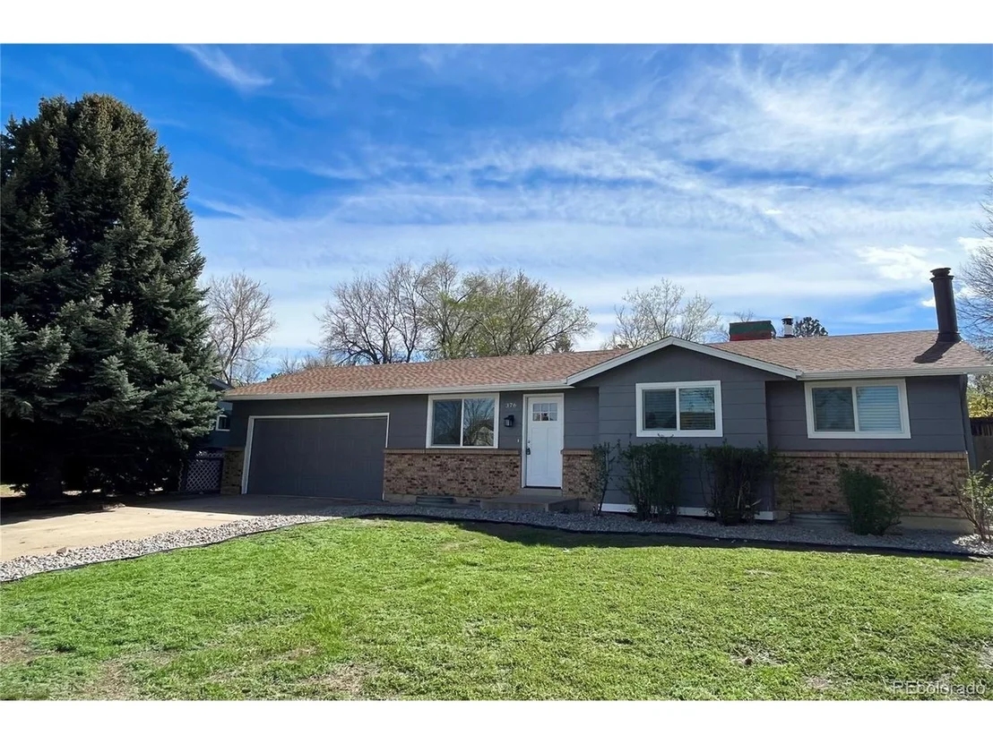 Photo of 376 Helena Cir