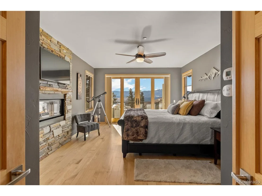 Photo of 15077 Wilson Peak Rd