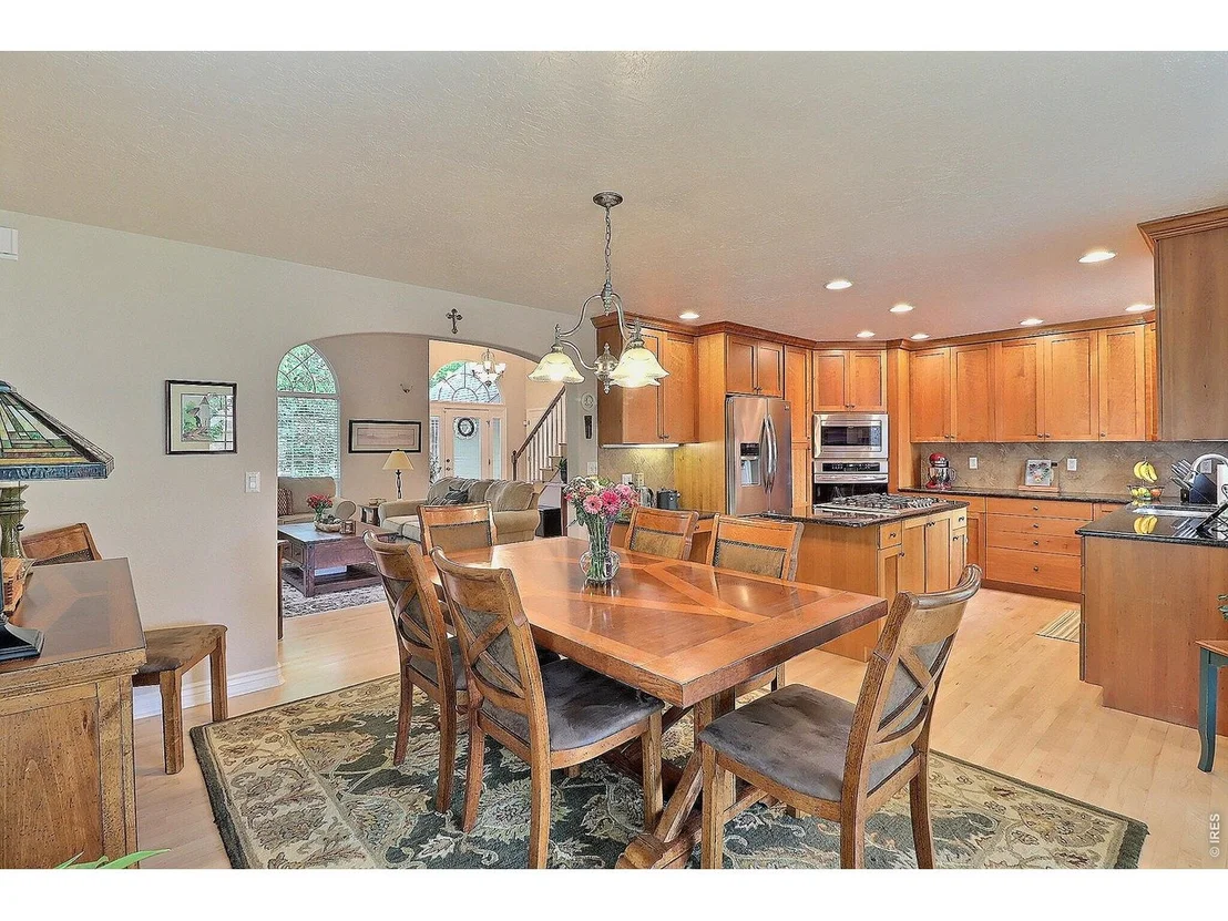 Photo of 101 54th Ave