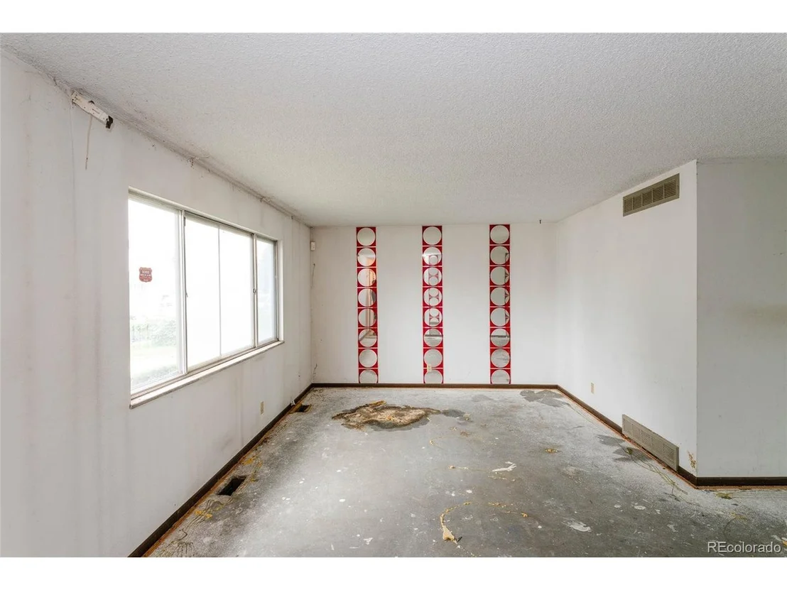 Photo of 5539 Dearborn St