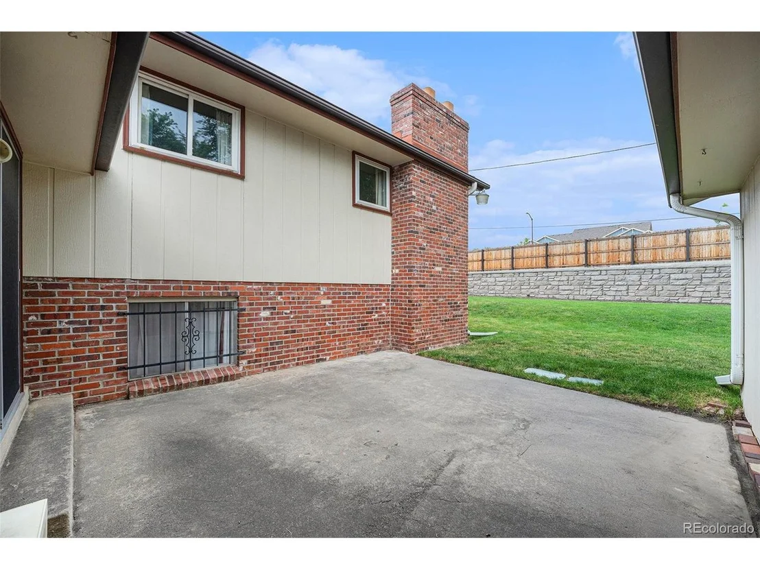 Photo of 11081 W 71st Pl