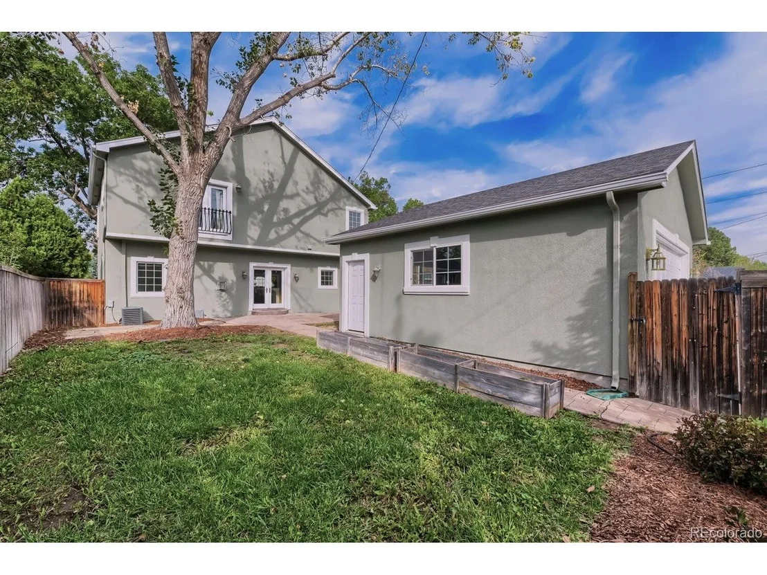 Photo of 906 Forest St