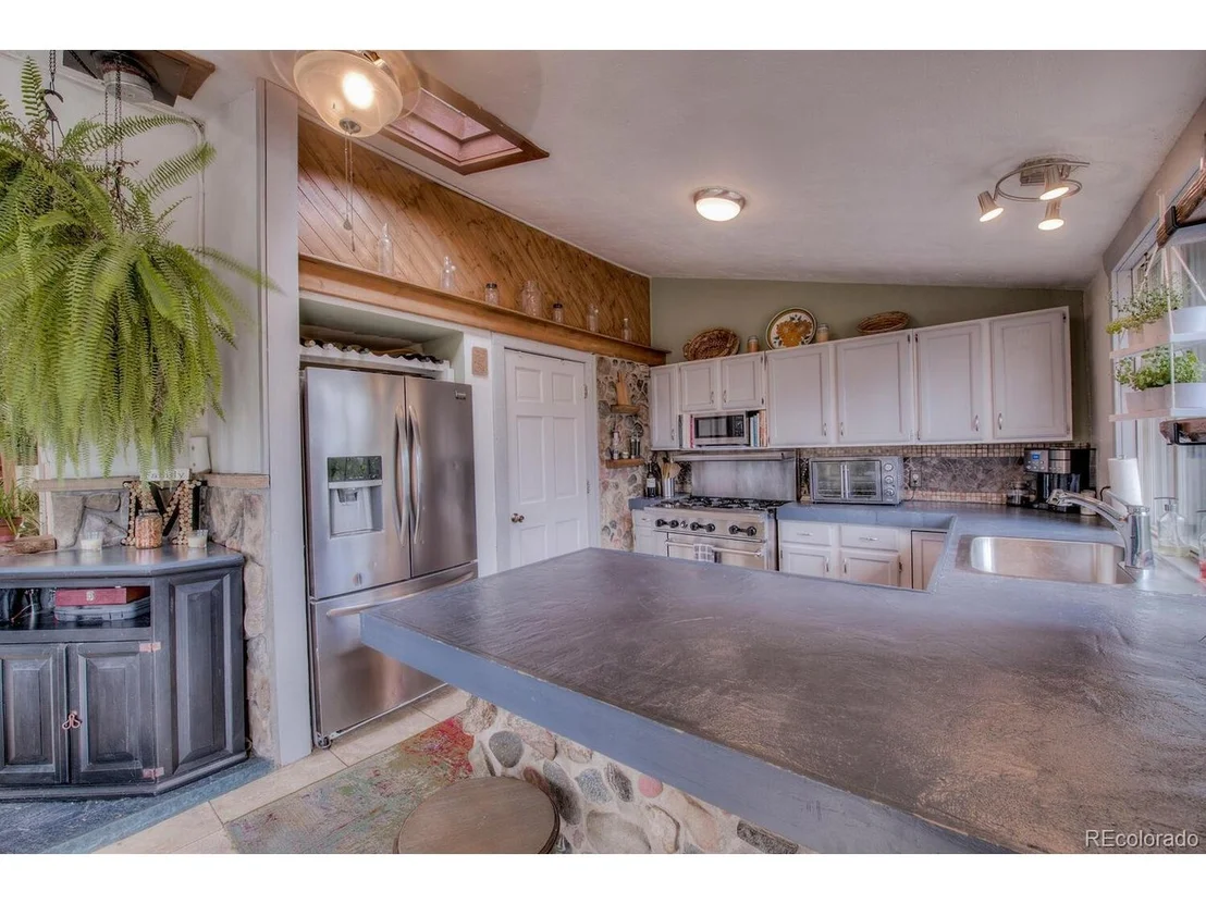Photo of 888 Beaver Ridge Rd