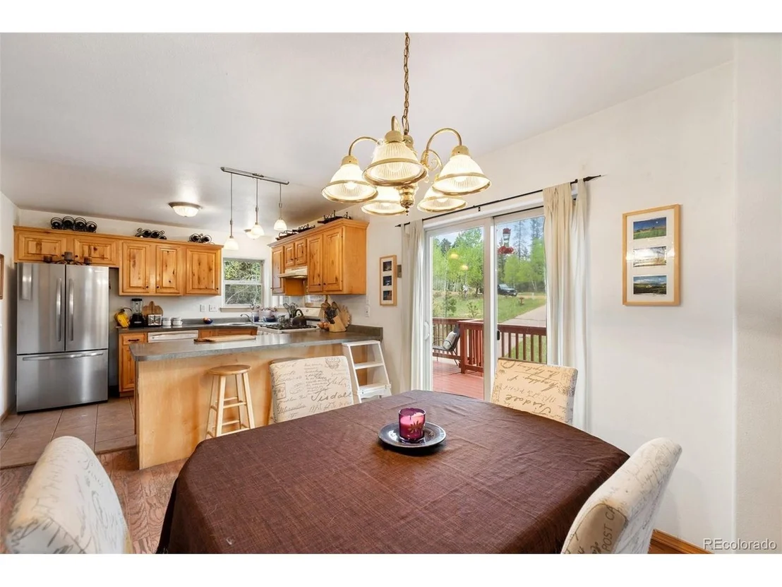 Photo of 996 Spring Valley Dr
