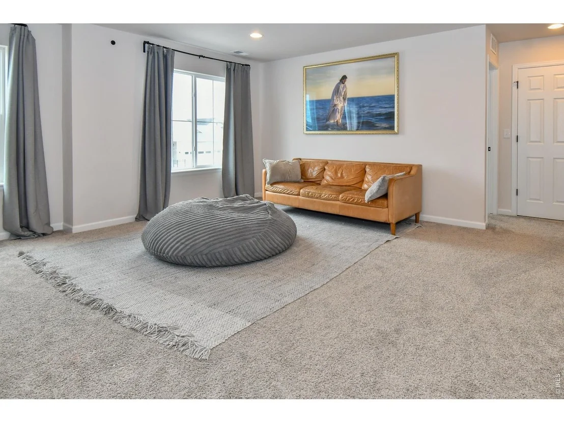 Photo of 2656 Long Ln