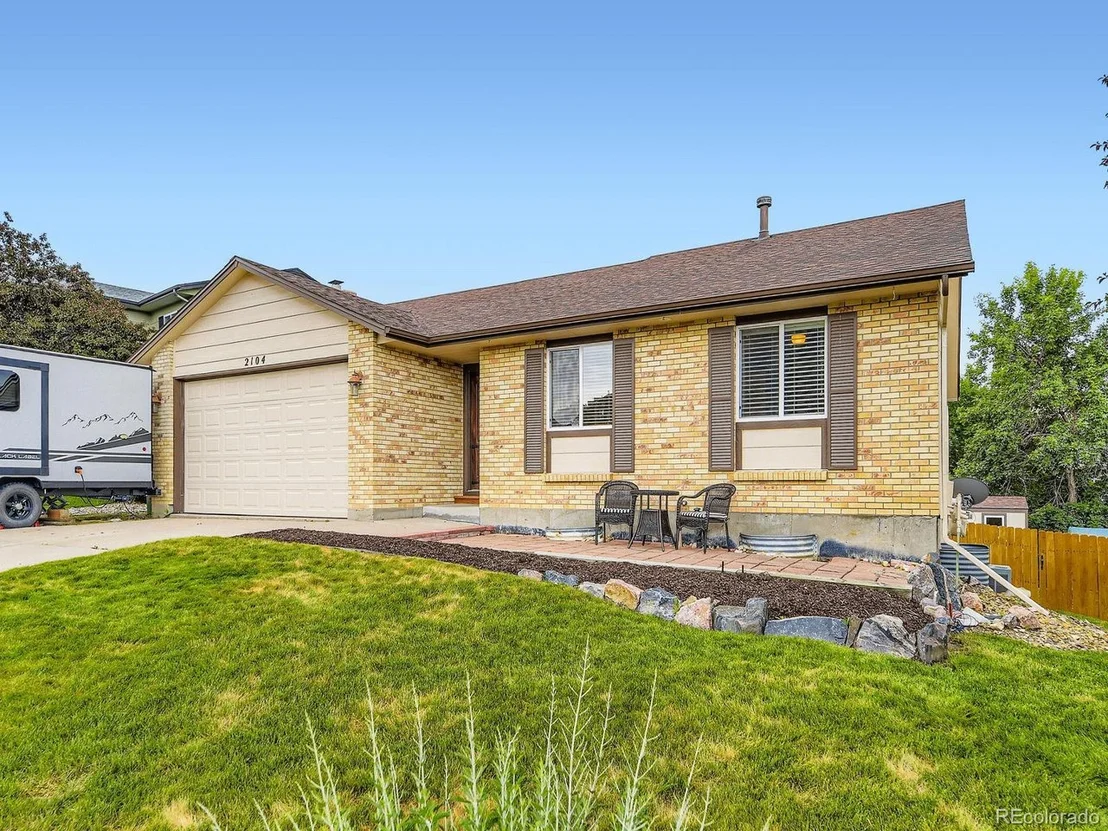 Photo of 2104 Vineyard Dr