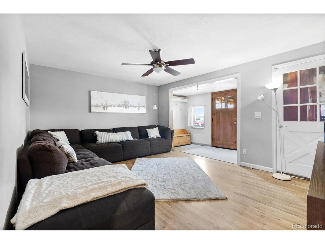 Photo of 6464 W 76th Pl