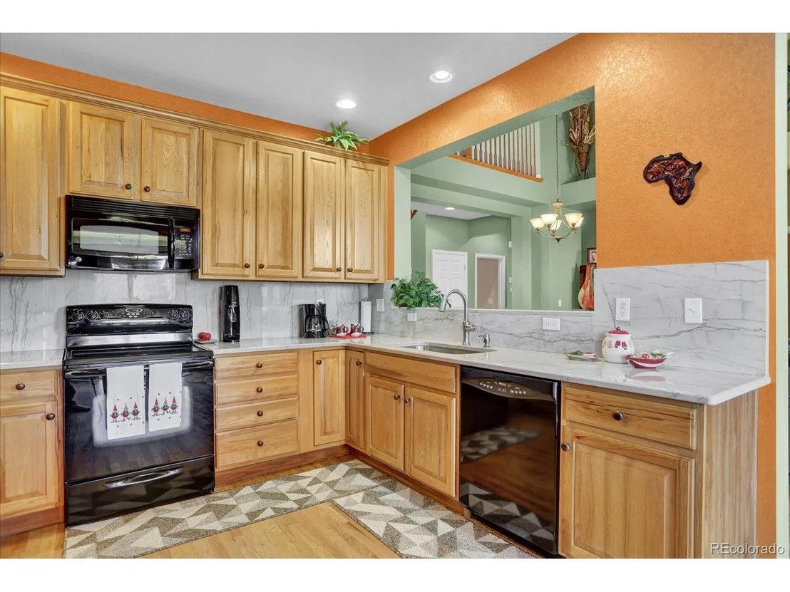 Photo of 8419 Devinney Ct