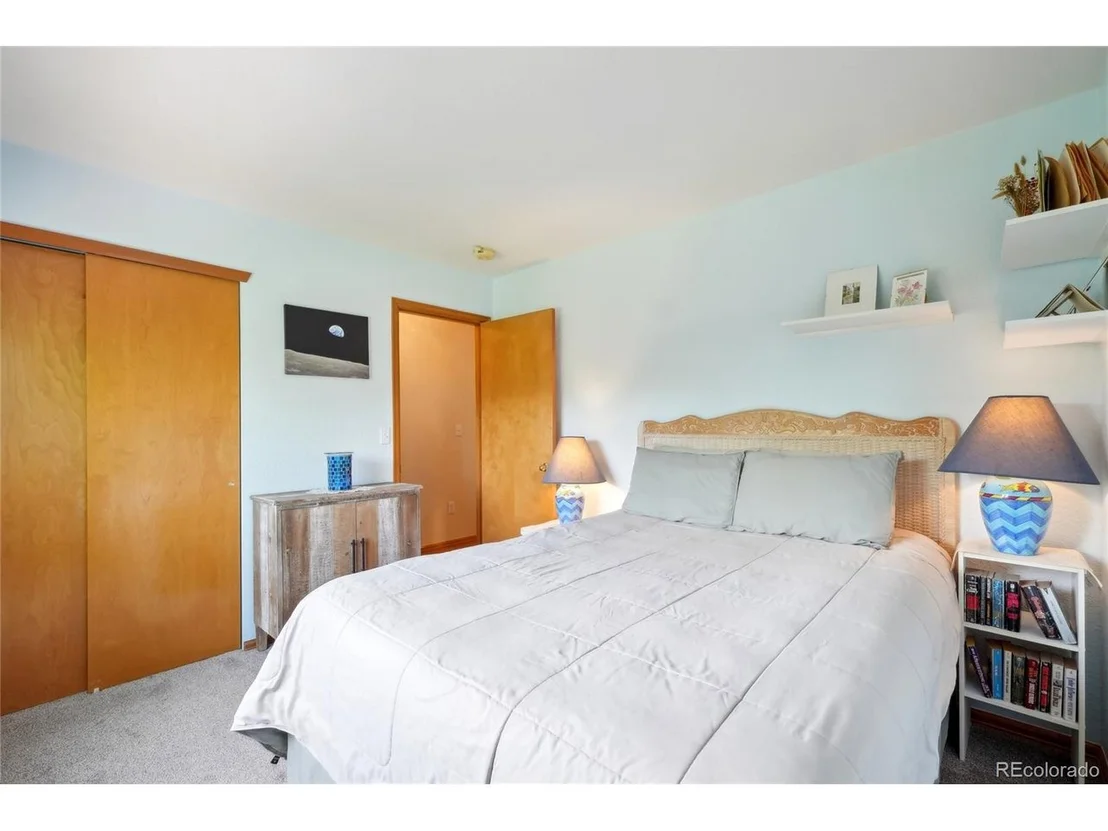 Photo of 6726 W 97th Cir