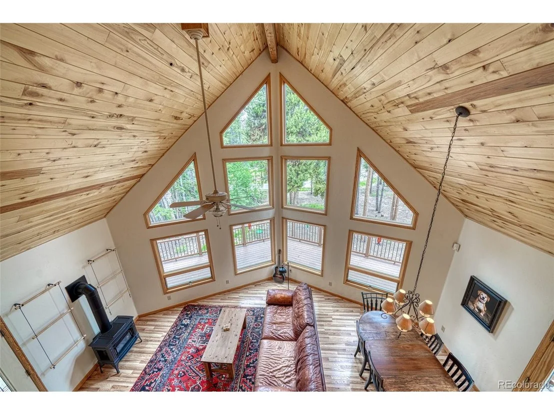 Photo of 988 Ruby Ln