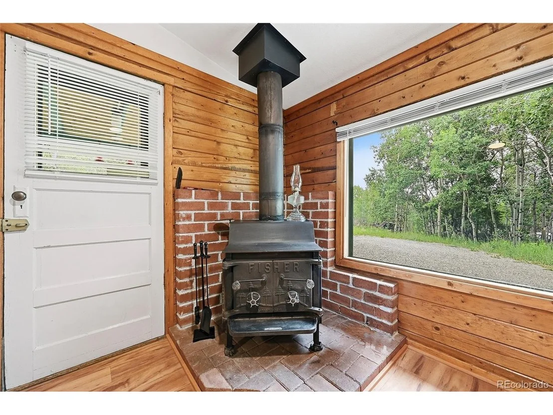 Photo of 464 Long Trail Rd