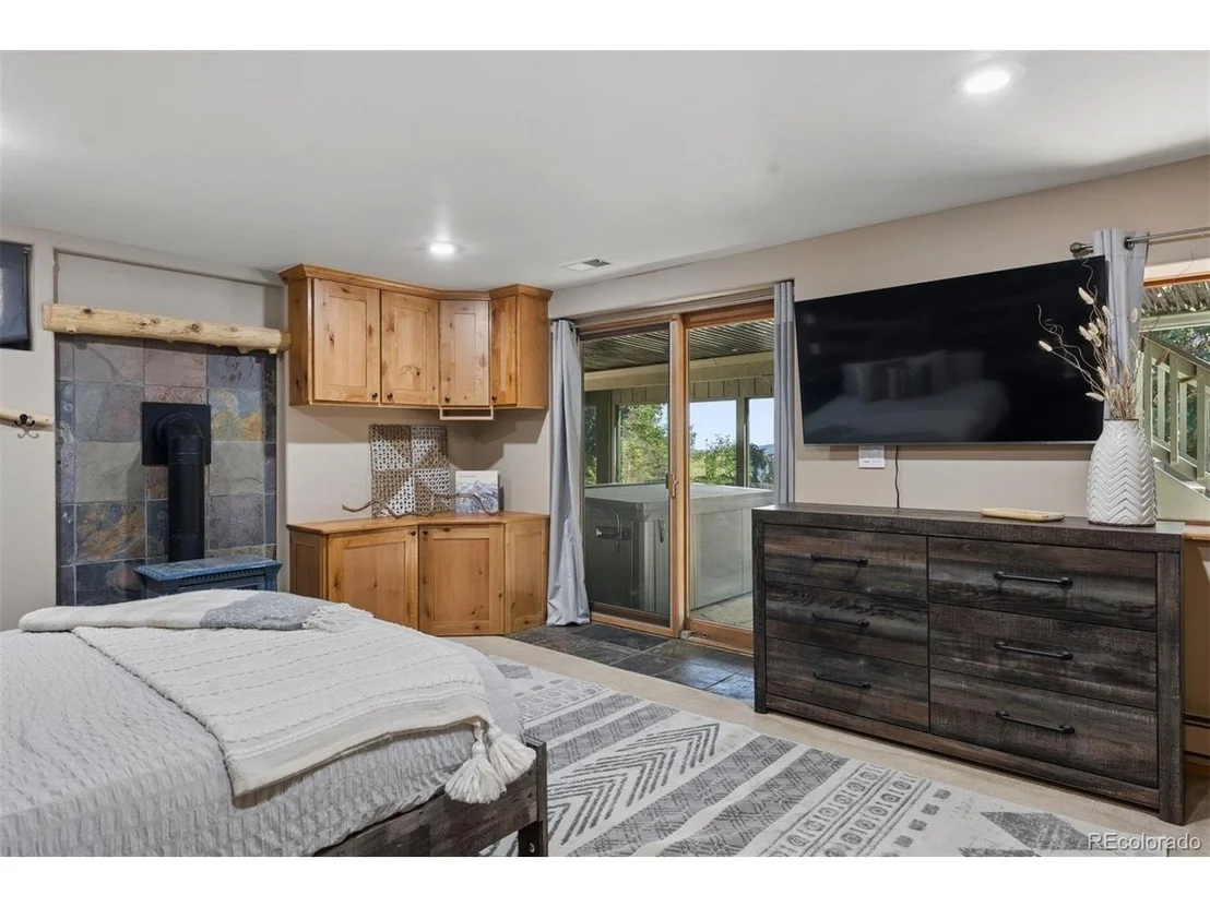Photo of 4388 Witter Gulch Rd