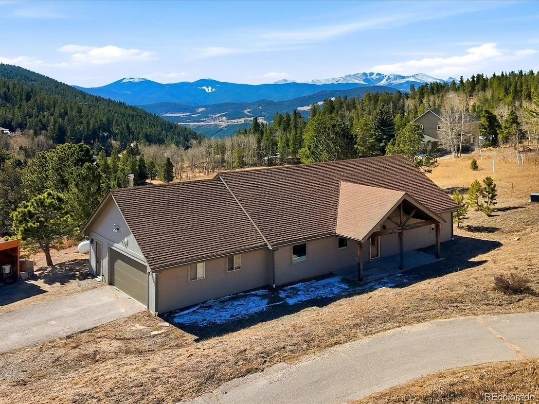 Photo of 2979 Coyote Cir