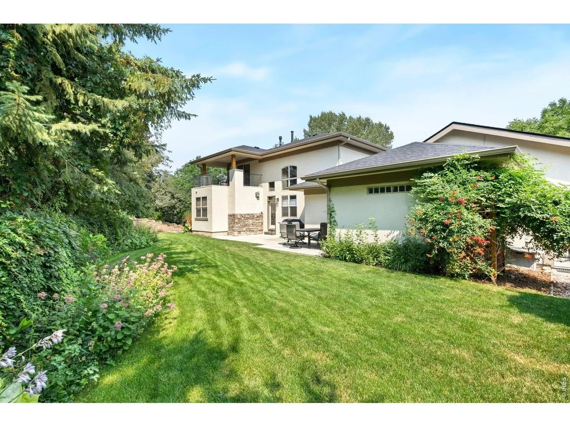 Photo of 6035 Watson Dr